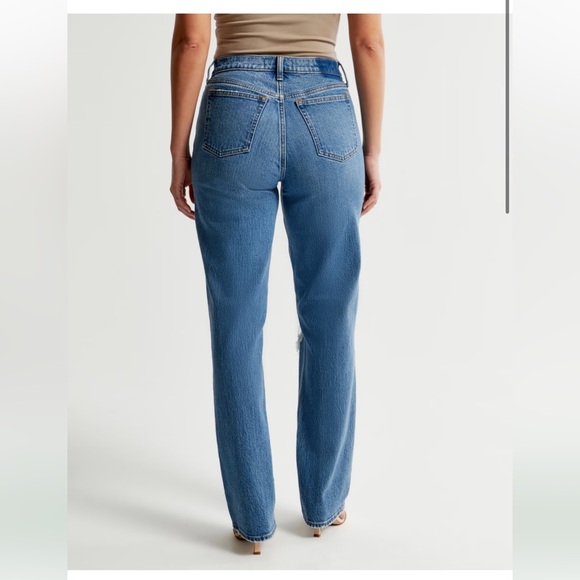 Abercrombie and Fitch Curve Love Mid Rise 90s Straight Jean Distressed - Picture 7 of 12